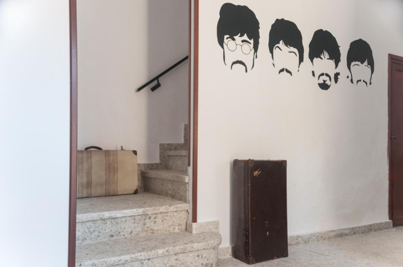 Casa Beatles Del Valle Pinos del Valle Екстериор снимка